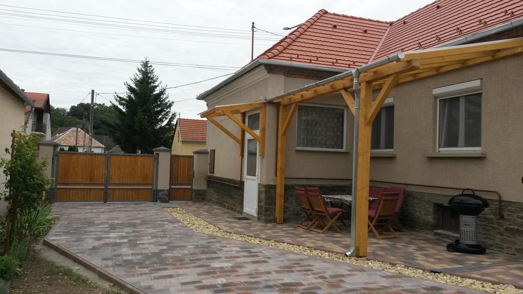 Fagyoengy Apartment Sárvár Exterior foto